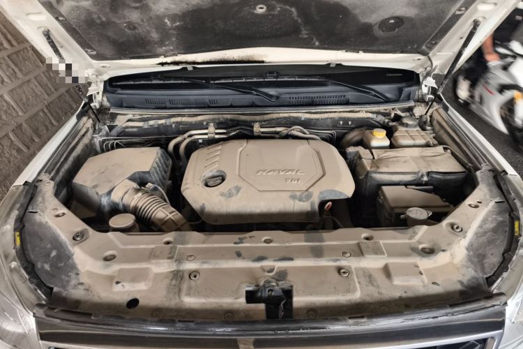 Used Haval H9 2017 2.0T Diesel 4x4 Comfort Edition 5 Seats Engine Bay