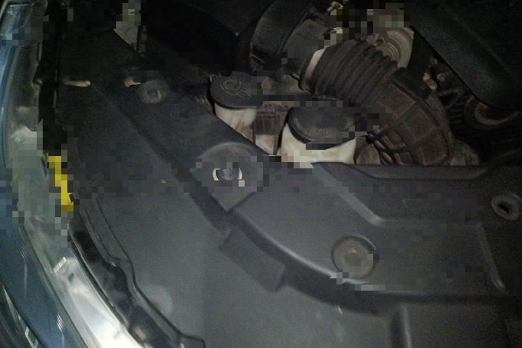 Used Haval H9 2017 2.0T Diesel 4x4 Premium 5-Seater Engine Bay Right