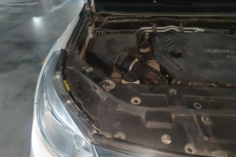 Used Haval H9 2017 2.0T Diesel 4x4 Comfort Edition 5 Seats Engine Bay Right