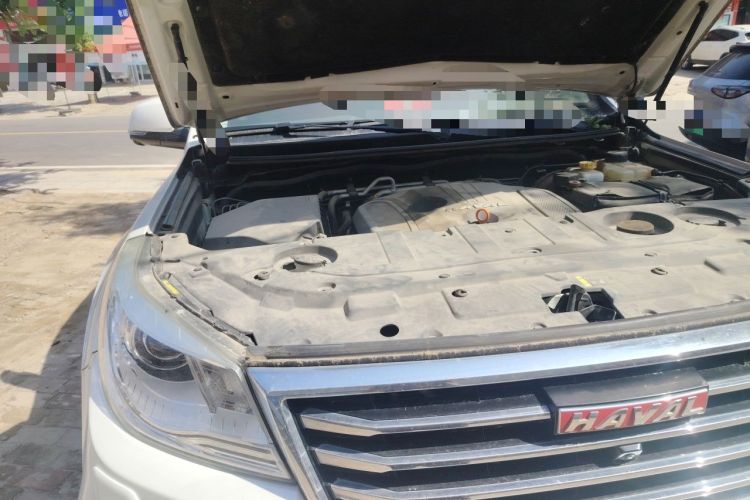 Used Haval H9 2017 2.0T Gasoline 4x4 Luxury 7-Seater Engine Bay Right
