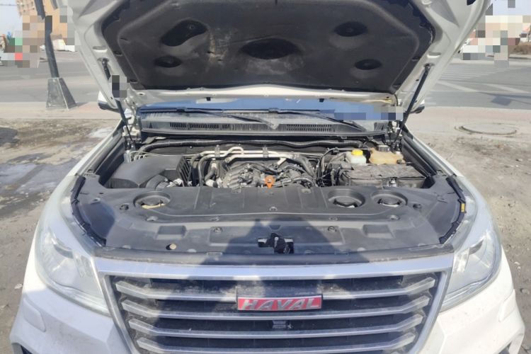 Used Haval H9 2017 2.0T Gasoline 4x4 Prestige Model 7 Seats Engine Bay