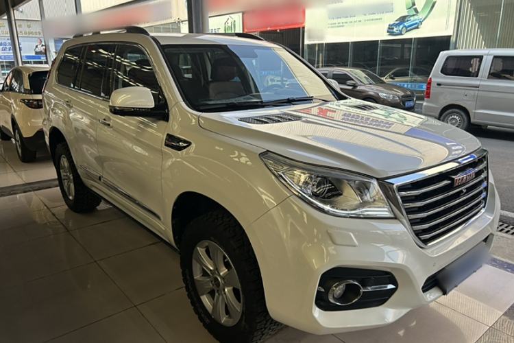 Used Haval H9 2017 2.0T Gasoline 4x4 Premium 5-Seater Exterior 2