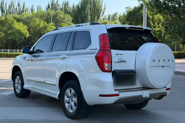 Used Haval H9 2017 2.0T Gasoline 4x4 Comfort Edition 5 Seats Exterior 3