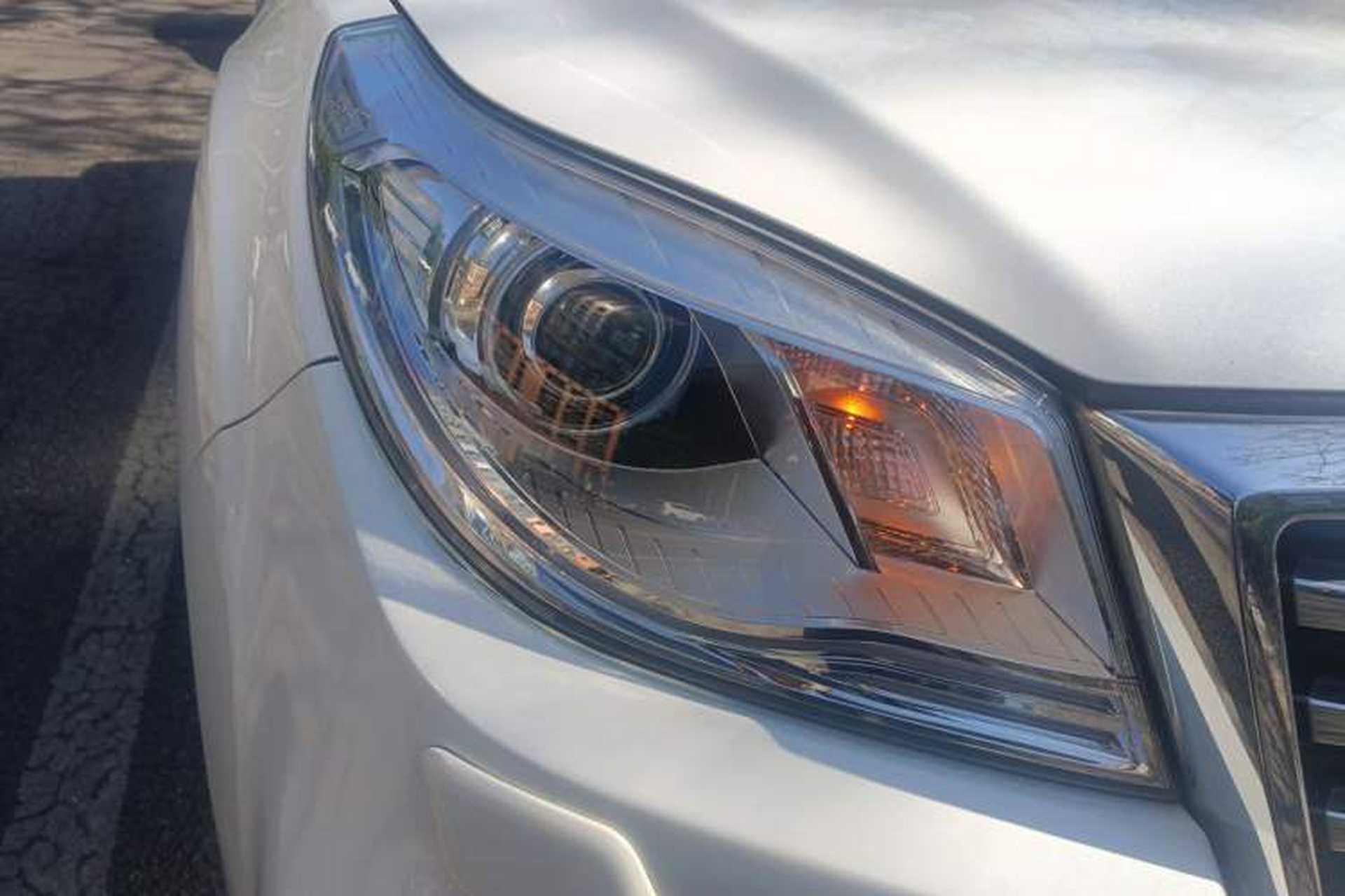 Used Haval H9 2017 2.0T Gasoline 4x4 Premium 5-Seater Exterior 3