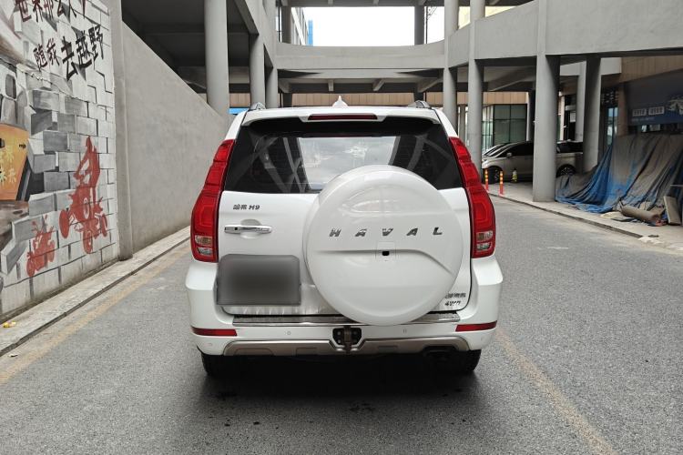 Used Haval H9 2017 2.0T Gasoline 4x4 Luxury 7-Seater Exterior 5