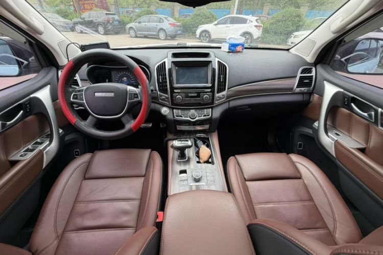 Used Haval H9 2017 2.0T Gasoline 4x4 Premium 5-Seater Exterior 5