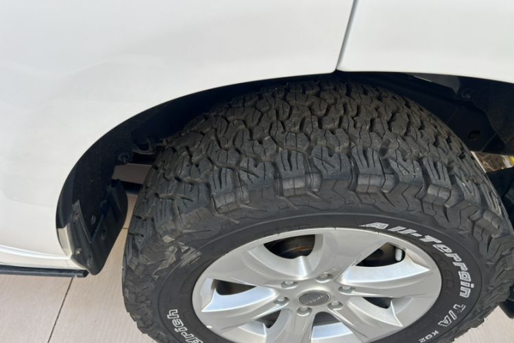 Used Haval H9 2017 2.0T Gasoline 4x4 Premium 5-Seater Exterior 6