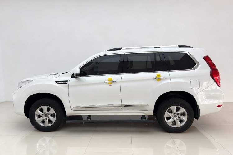 Used Haval H9 2017 2.0T Gasoline 4x4 Premium 5-Seater Exterior 6