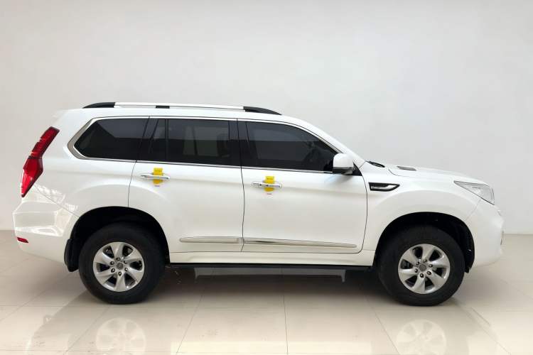 Used Haval H9 2017 2.0T Gasoline 4x4 Premium 5-Seater Exterior 7