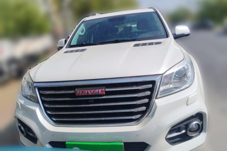 Used Haval H9 2017 2.0T Gasoline 4x4 Luxury 7-Seater Front