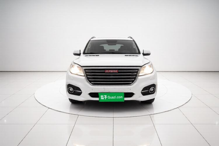 Used Haval H9 2017 2.0T Gasoline 4x4 Luxury 7-Seater Front