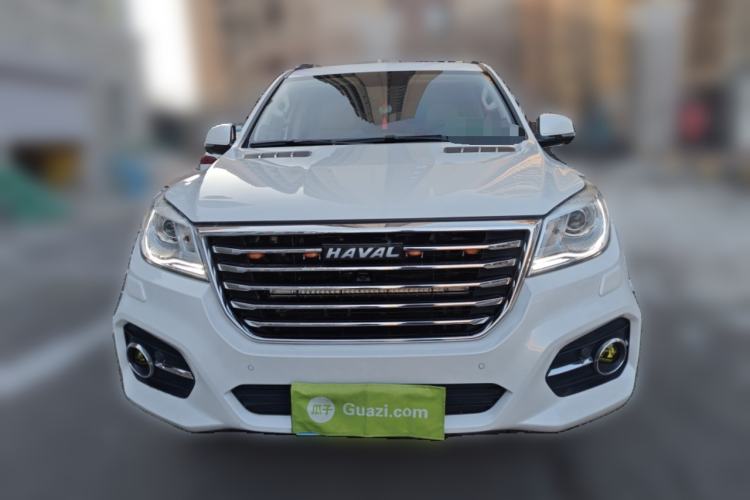 Used Haval H9 2017 2.0T Gasoline 4x4 Premium 5-Seater Front