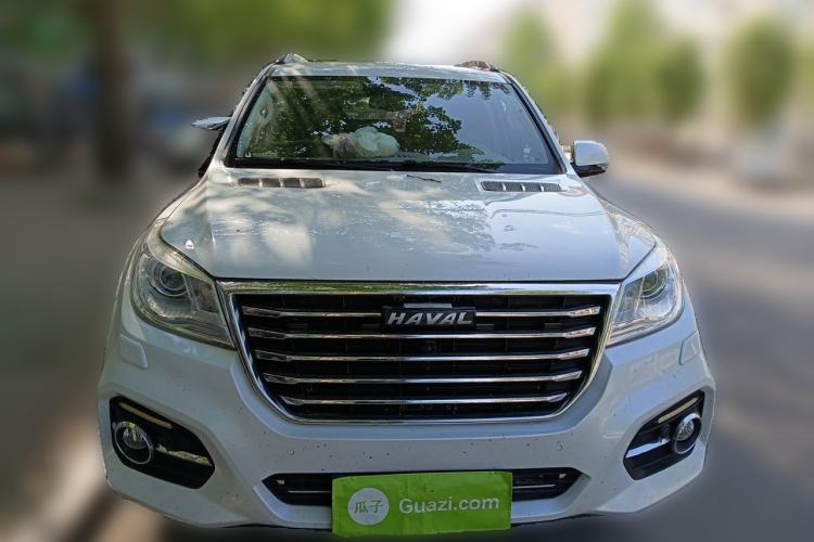 Used Haval H9 2017 2.0T Gasoline 4x4 Premium 5-Seater Front