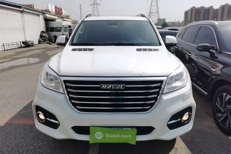Used Haval H9 2017 2.0T Gasoline 4x4 Premium 5-Seater Front