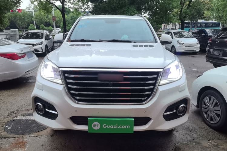 Used Haval H9 2017 2.0T Gasoline 4x4 Luxury 7-Seater Front