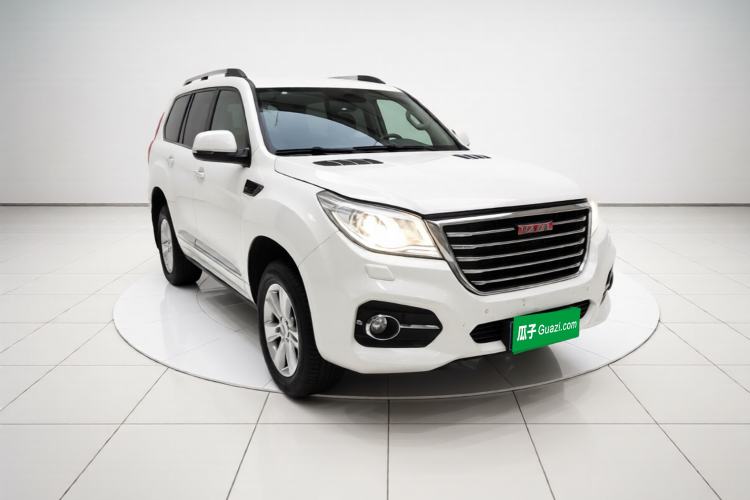 Used Haval H9 2017 2.0T Gasoline 4x4 Luxury 7-Seater Front Right 45 Deg