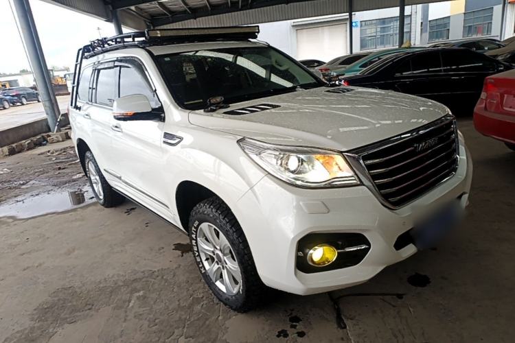 Used Haval H9 2017 2.0T Gasoline 4x4 Luxury 7-Seater Front Right 45 Deg