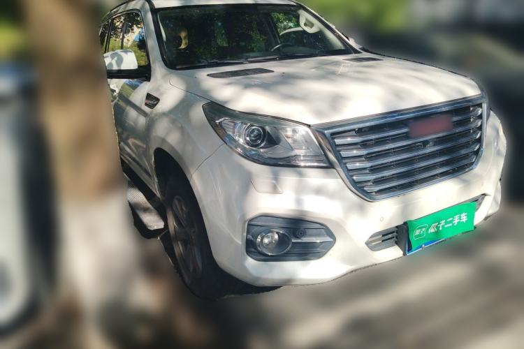 Used Haval H9 2017 2.0T Gasoline 4x4 Luxury 7-Seater Front Right 45 Deg