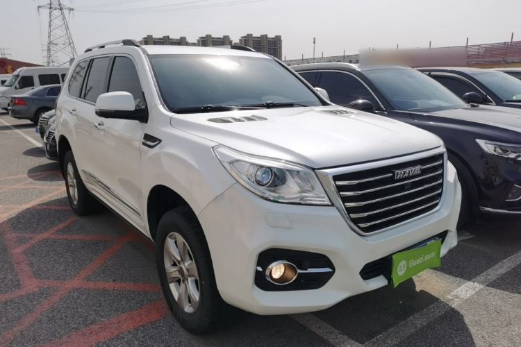 Used Haval H9 2017 2.0T Gasoline 4x4 Premium 5-Seater Front Right 45 Deg