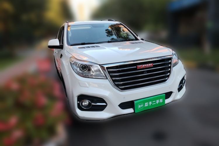 Used Haval H9 2017 2.0T Gasoline 4x4 Luxury 7-Seater Front Right 45 Deg