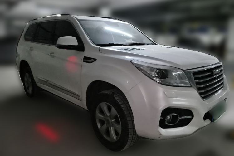 Used Haval H9 2017 2.0T Gasoline 4x4 Premium 5-Seater Front Right 45 Deg