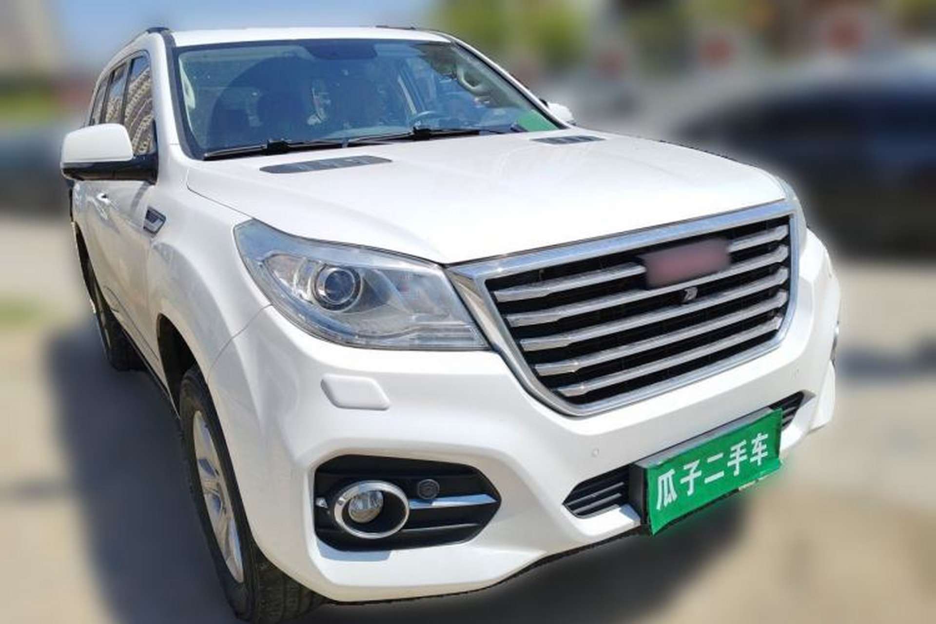 Used Haval H9 2017 2.0T Gasoline 4x4 Premium 5-Seater Front Right 45 Deg