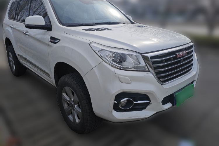 Used Haval H9 2017 2.0T Gasoline 4x4 Premium 5-Seater Front Right 45 Deg