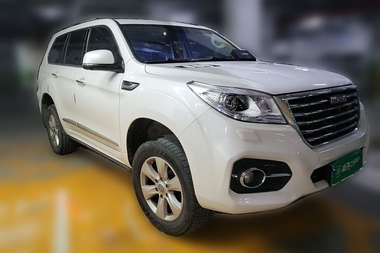 Used Haval H9 2017 2.0T Gasoline 4x4 Premium 5-Seater Front Right 45 Deg