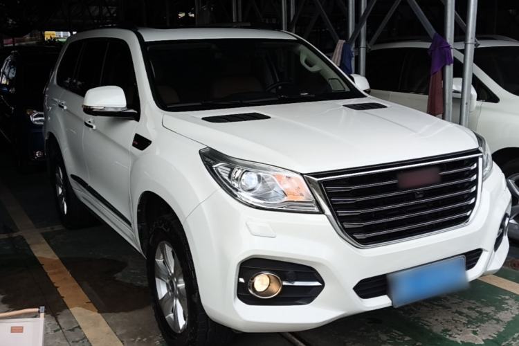 Used Haval H9 2017 2.0T Gasoline 4x4 Premium 5-Seater Front Right 45 Deg