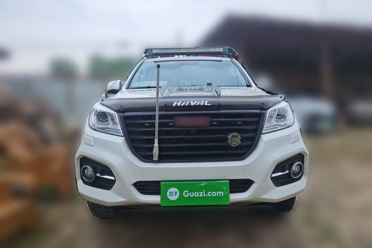 Used Haval H9 2017 2.0T Gasoline 4x4 Luxury 7-Seater Front