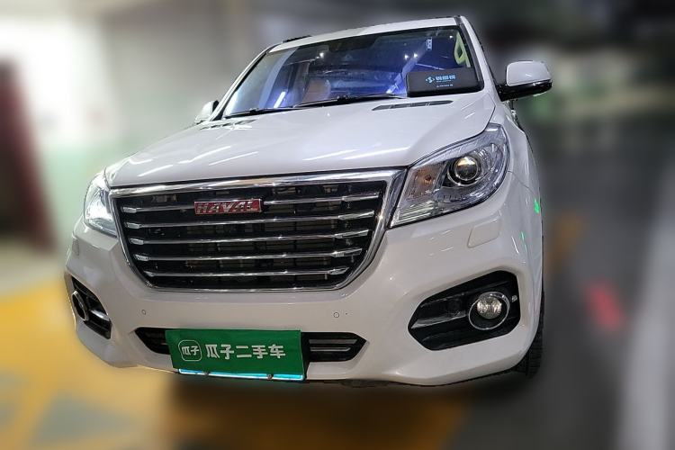 Used Haval H9 2017 2.0T Gasoline 4x4 Premium 5-Seater Front