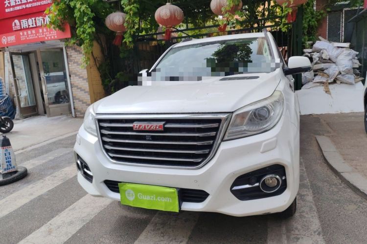 Used Haval H9 2017 2.0T Gasoline 4x4 Luxury 7-Seater Front