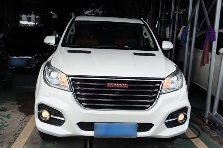 Used Haval H9 2017 2.0T Gasoline 4x4 Premium 5-Seater Front