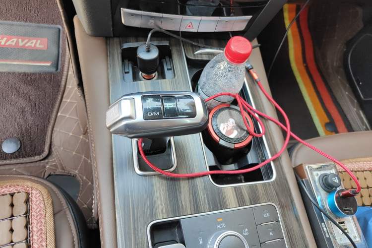 Used Haval H9 2017 2.0T Gasoline 4x4 Luxury 7-Seater Gear Lever