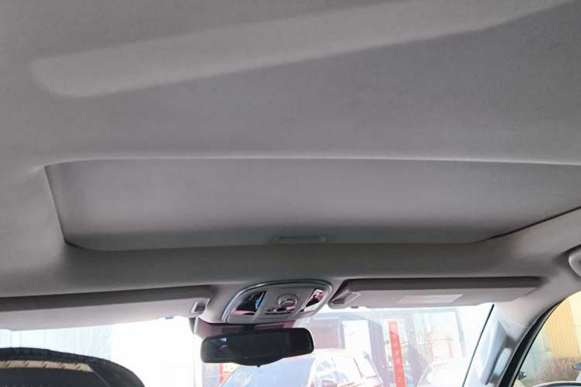 Used Haval H9 2017 2.0T Gasoline 4x4 Luxury 7-Seater Headliner