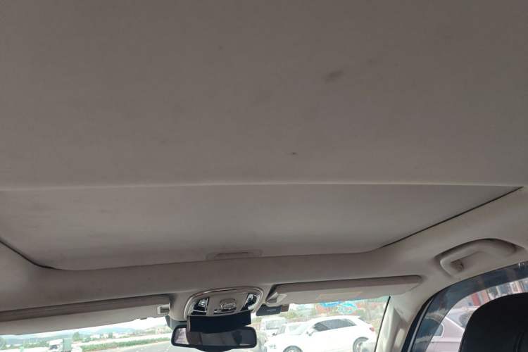 Used Haval H9 2017 2.0T Gasoline 4x4 Luxury 7-Seater Headliner