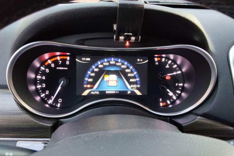 Used Haval H9 2017 2.0T Gasoline 4x4 Luxury 7-Seater Instrument Cluster
