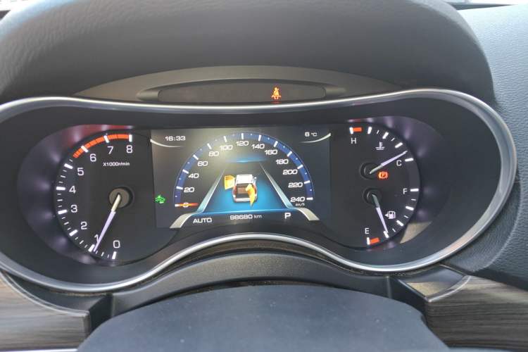 Used Haval H9 2017 2.0T Gasoline 4x4 Premium 5-Seater Instrument Cluster