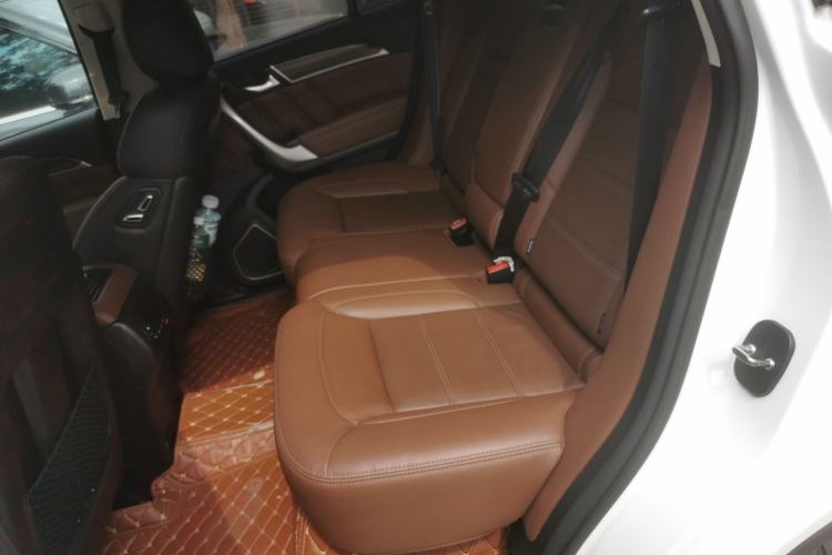 Used Haval H9 2017 2.0T Diesel 4x4 Premium 5-Seater Interior 4