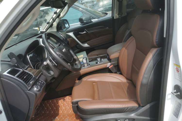 Used Haval H9 2017 2.0T Diesel 4x4 Premium 5-Seater Left Front Seat