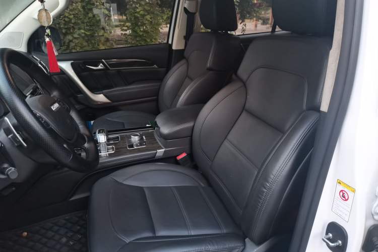 Used Haval H9 2017 2.0T Gasoline 4x4 Luxury 7-Seater Left Front Seat