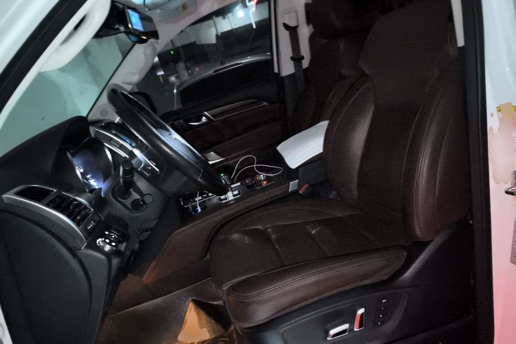 Used Haval H9 2017 2.0T Diesel 4x4 Premium 5-Seater Left Front Seat