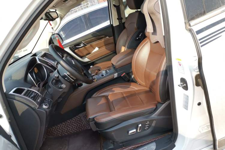 Used Haval H9 2017 2.0T Gasoline 4x4 Premium 5-Seater Left Front Seat