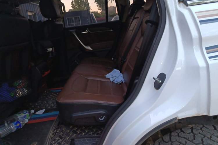 Used Haval H9 2017 2.0T Diesel 4x4 Luxury 7-Seater Left Rear Seat