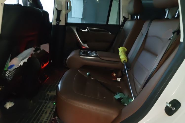 Used Haval H9 2017 2.0T Gasoline 4x4 Premium 5-Seater Left Rear Seat