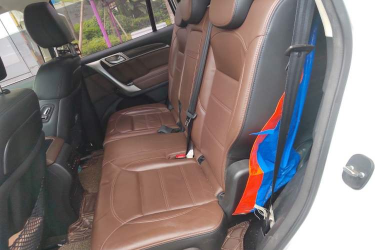 Used Haval H9 2017 2.0T Gasoline 4x4 Prestige Model 7 Seats Left Rear Seat