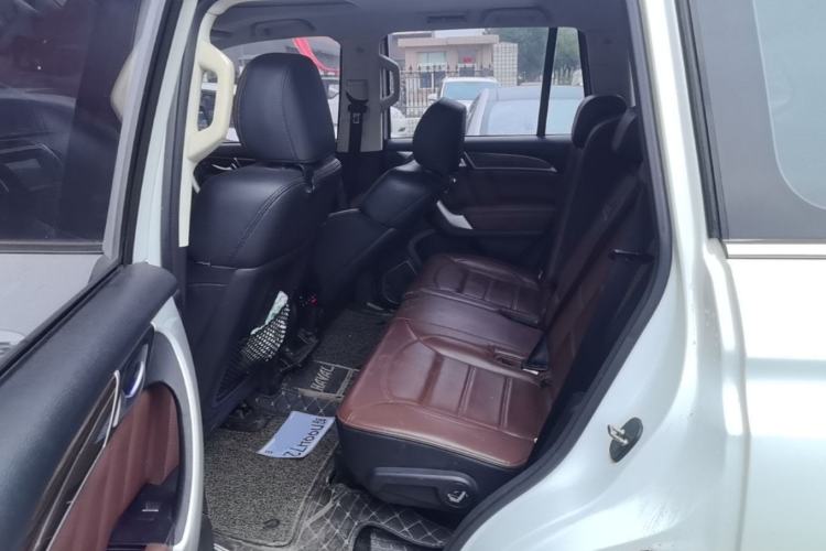 Used Haval H9 2017 2.0T Gasoline 4x4 Luxury 7-Seater Left Rear Seat