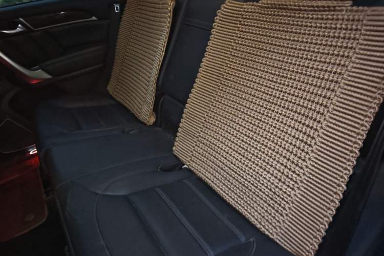 Used Haval H9 2017 2.0T Gasoline 4x4 Luxury 7-Seater Left Rear Seat