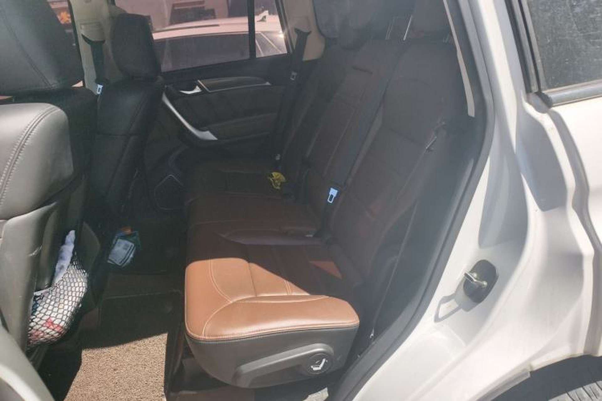 Used Haval H9 2017 2.0T Gasoline 4x4 Comfort Edition 5 Seats Left Rear Seat