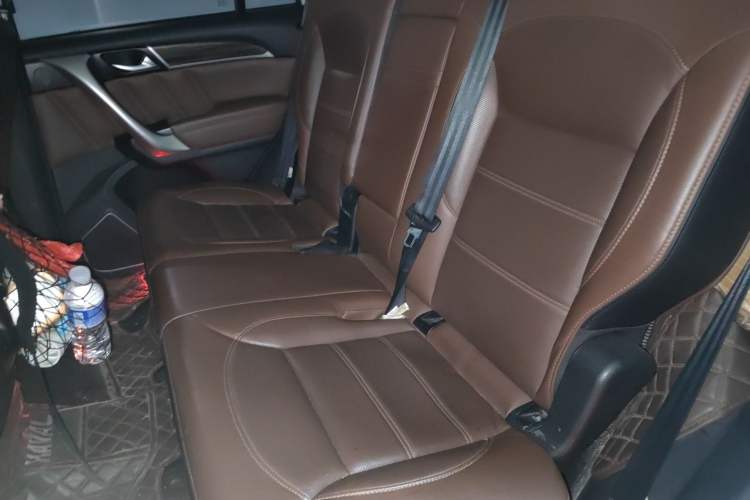 Used Haval H9 2017 2.0T Diesel 4x4 Comfort Edition 7-Seater Left Rear Seat